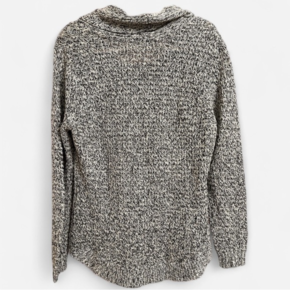 RD Style Sweater - Picture 7 of 8